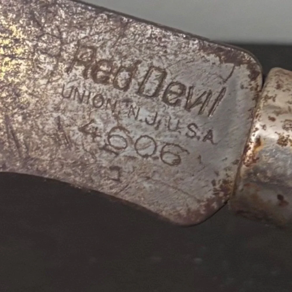 Vintage Red Devil 4606 Linoleum Knife‎ Wood Handle Hawkbill Blade Union NJ USA